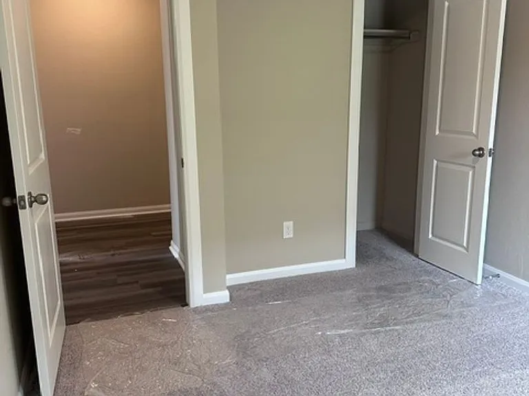 8105 Solare Pl — Photo 10