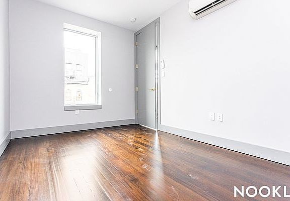 4th image of 412 Suydam St #4