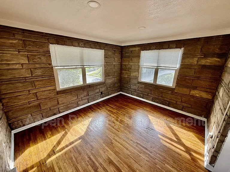 516 South St #5 — Photo 4