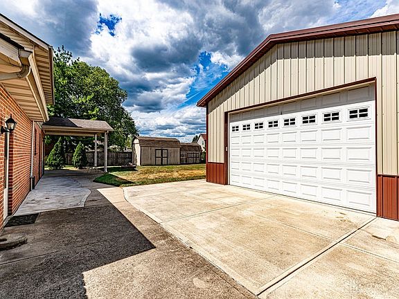 4th image of 702 Heritage Dr