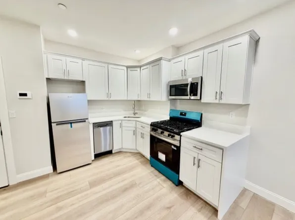 220 Winthrop St, Winthrop, MA