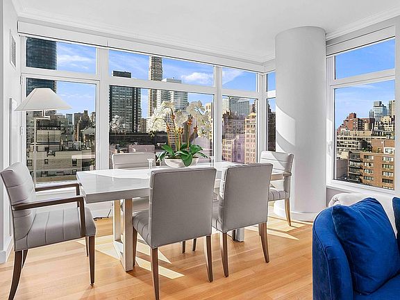 4th image of 400 E 67th St APT 14B