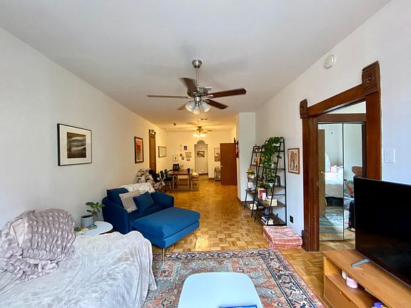 5th image of 415 W Belden Ave #1