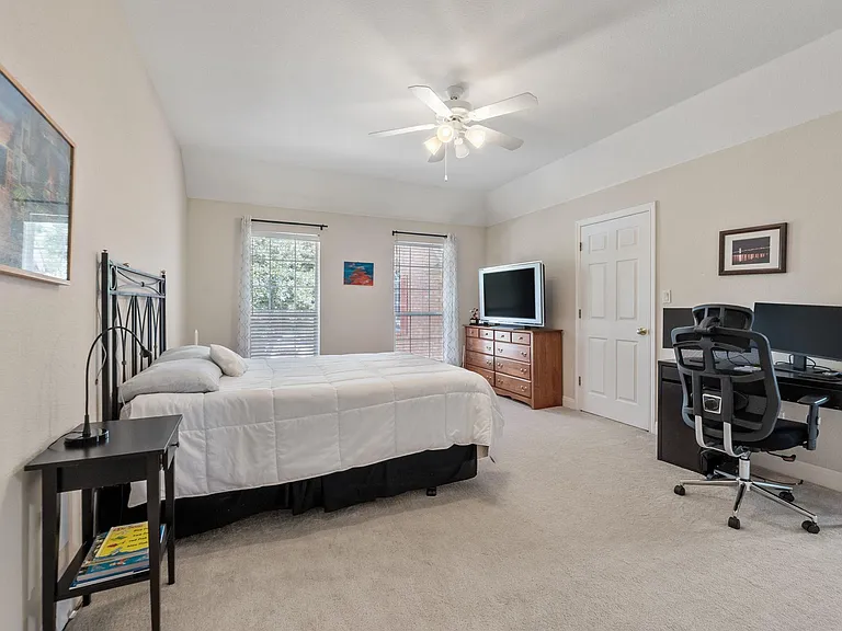 2147 Hilton Head Dr — Photo 17