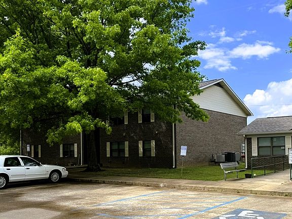 5th image of 820 Gibson Rd