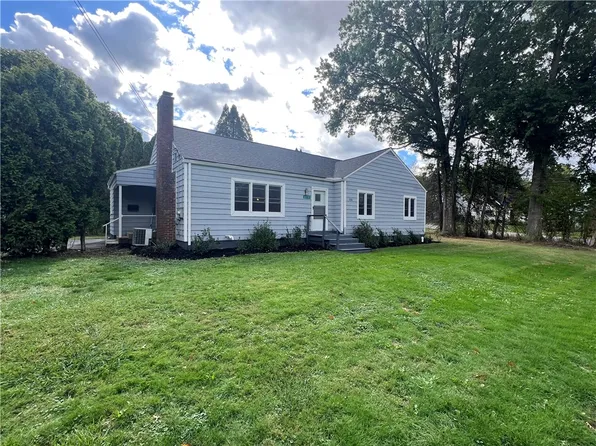 217 Normal Ave, Slippery Rock, PA 16057