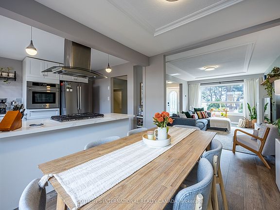 5th image of 5475 Lakeshore Rd #113