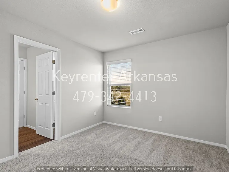811 E Sparrow Cir — Photo 11