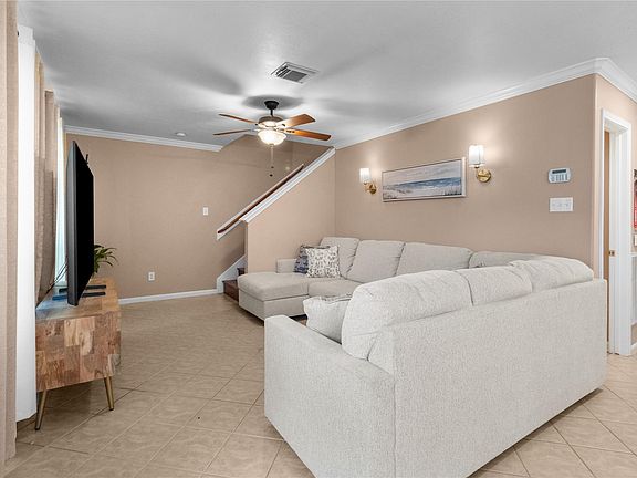 5th image of 4622 Saba Rd