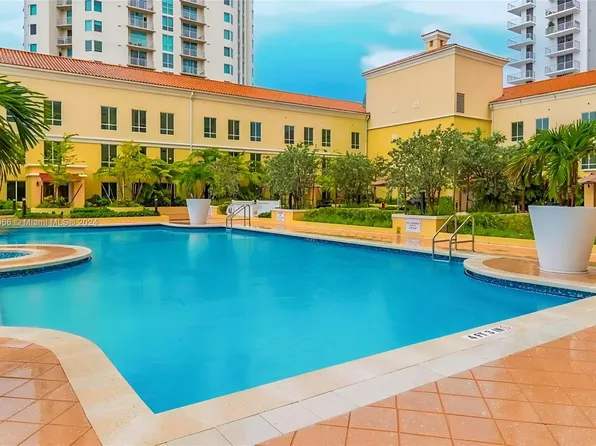 7350 SW 89th St APT 409S, Miami, FL 33156