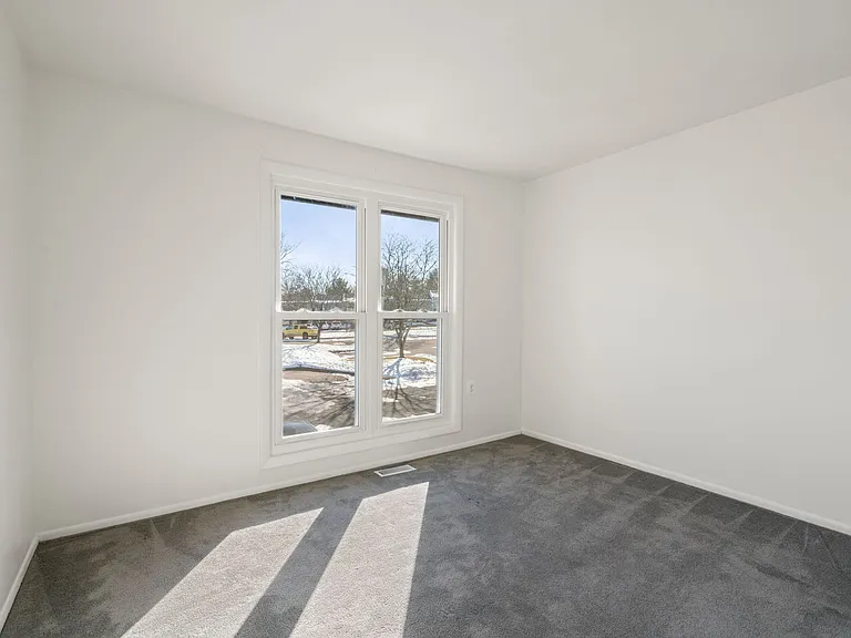 30 Carolina Ct — Photo 21