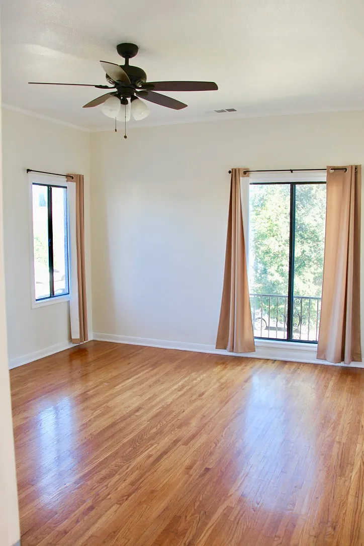 1239 S Hudson Ave — Photo 3