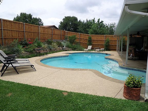 2nd image of 2507 Chinaberry Dr