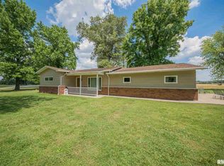 10454 Carr Rd, West Frankfort, IL 62896