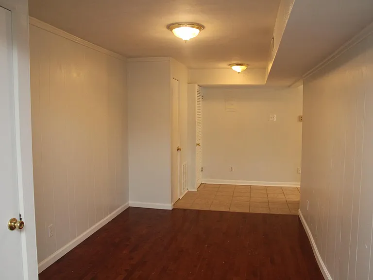7574 Buckingham Dr #7 — Photo 14