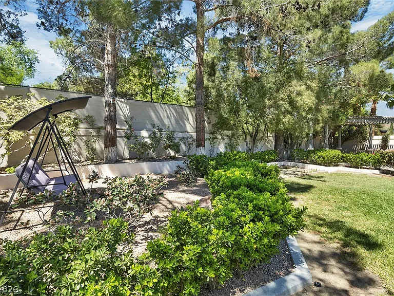 5205 Sandy Cactus Ln — Photo 42