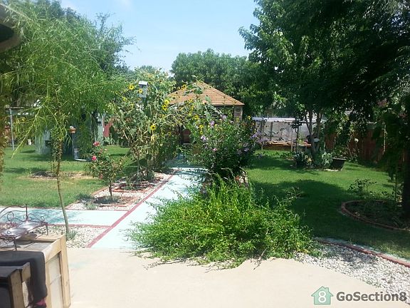 4th image of 3920 Winter Springs Dr
