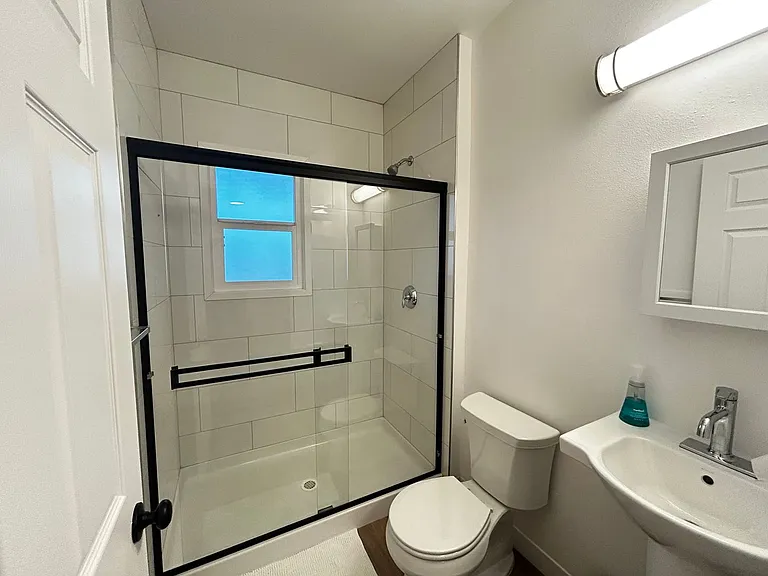 Cambridge Court Apartments — Photo 43