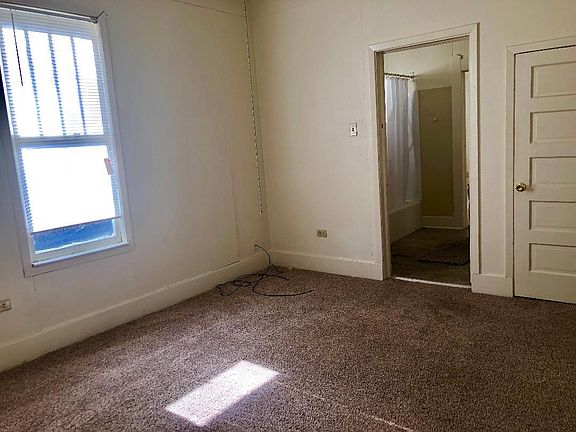 5th image of 2121 Avenue A