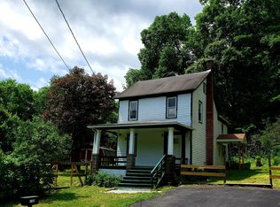 1160 Hillside Dr, East Stroudsburg, PA 18301