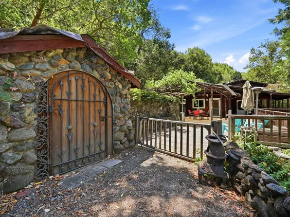 322 Casa Loma Rd, Morgan Hill, CA 95037