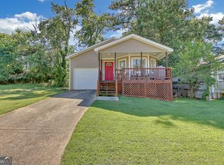 902 4th St, Stone Mountain, GA 30083