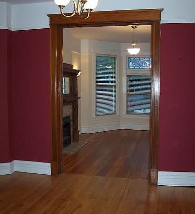 3rd image of 1136 W Oakdale Ave APT 2