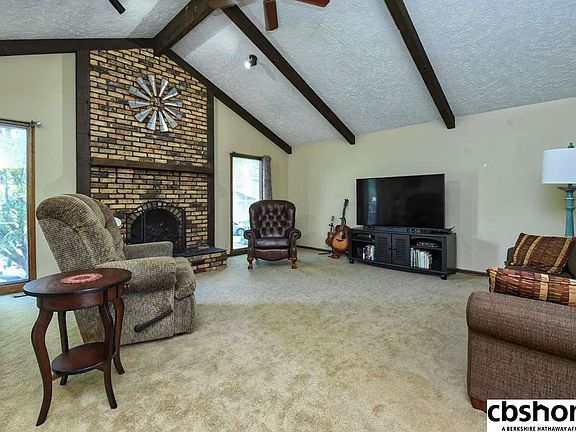 3rd image of 5613 N 116th Avenue Cir