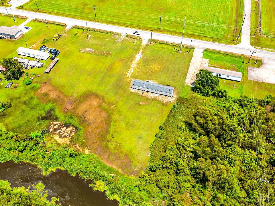 2nd image of 3158 Grand Caillou Rd