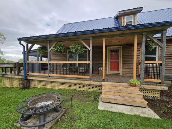 9 Woods Hill Road, Danville, VT 05828