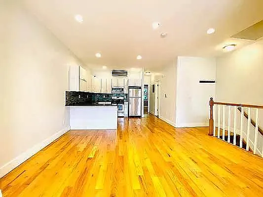 Rented by GROOME REALTY LLC | media 21