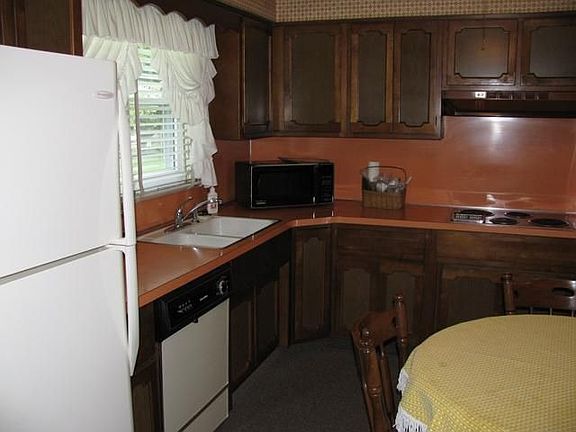 5th image of 3800 Braidwood Dr