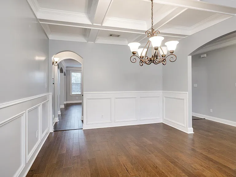 8647 Crenshaw Dr — Photo 8
