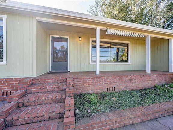 4th image of 224 Navarra Dr