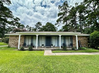 19 Champions Colony W, Houston, TX 77069