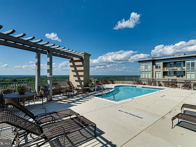 8220 Crestwood Heights Dr #1614 — Photo 33
