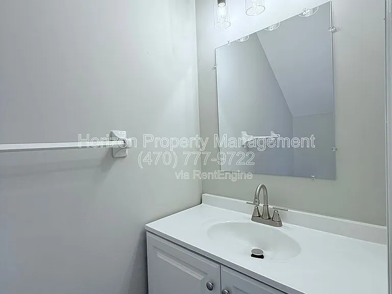 3730 Old Flowery Branch Rd #J5 — Photo 8