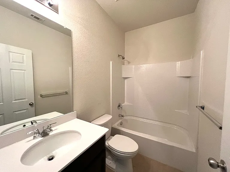 3032 Walker Creek Dr — Photo 9