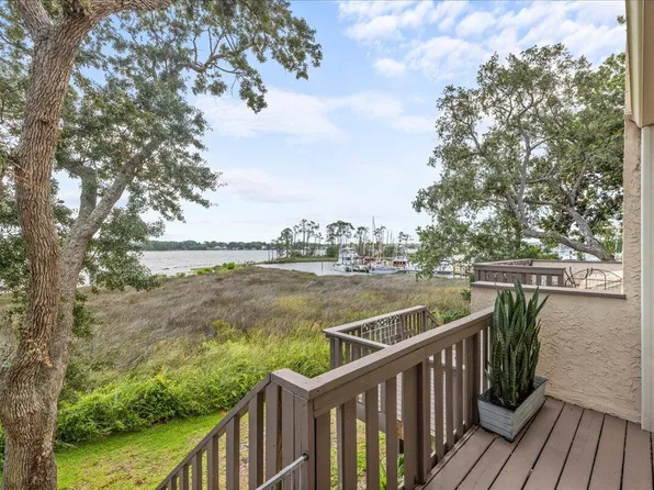 5 Marina Cove Dr, Niceville, FL 32578