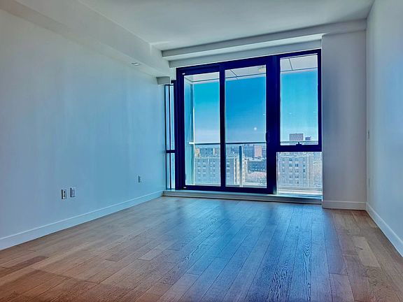 4th image of 13437 35th Ave APT 9C