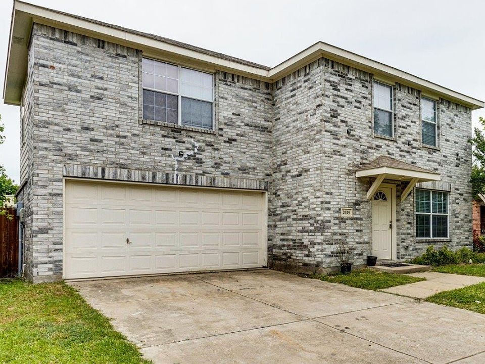 1st image of 2029 Club Oak Dr