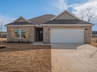 292 N Mojave St, Farmington, AR 72730