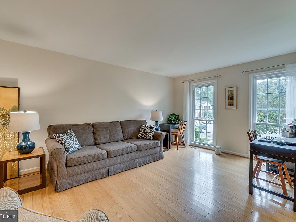 1st image of 9497 Cloverdale Ct