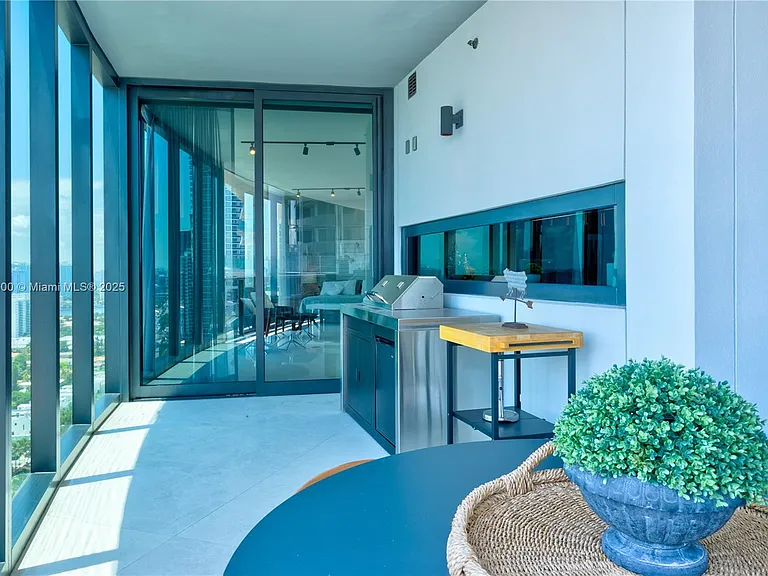 18555 Collins Ave #2403 — Photo 34