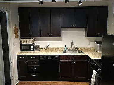 908 Ashland Ave #1A — Photo 2