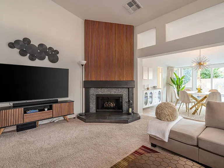 Buckskin Cir — Photo 38