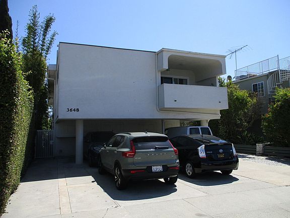 2nd image of 3648 Veteran Ave APT 4