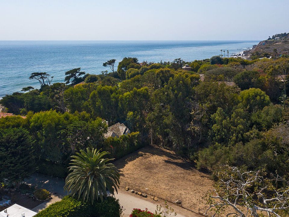 1st image of 31864 Sea Level Dr