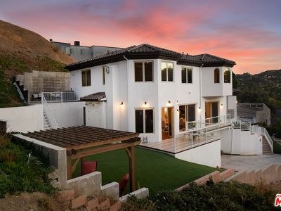 5055 Llano Dr, Woodland Hills, CA, 91364