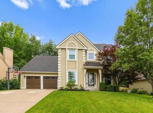 13802 Pembroke Ln, Leawood, KS 66224